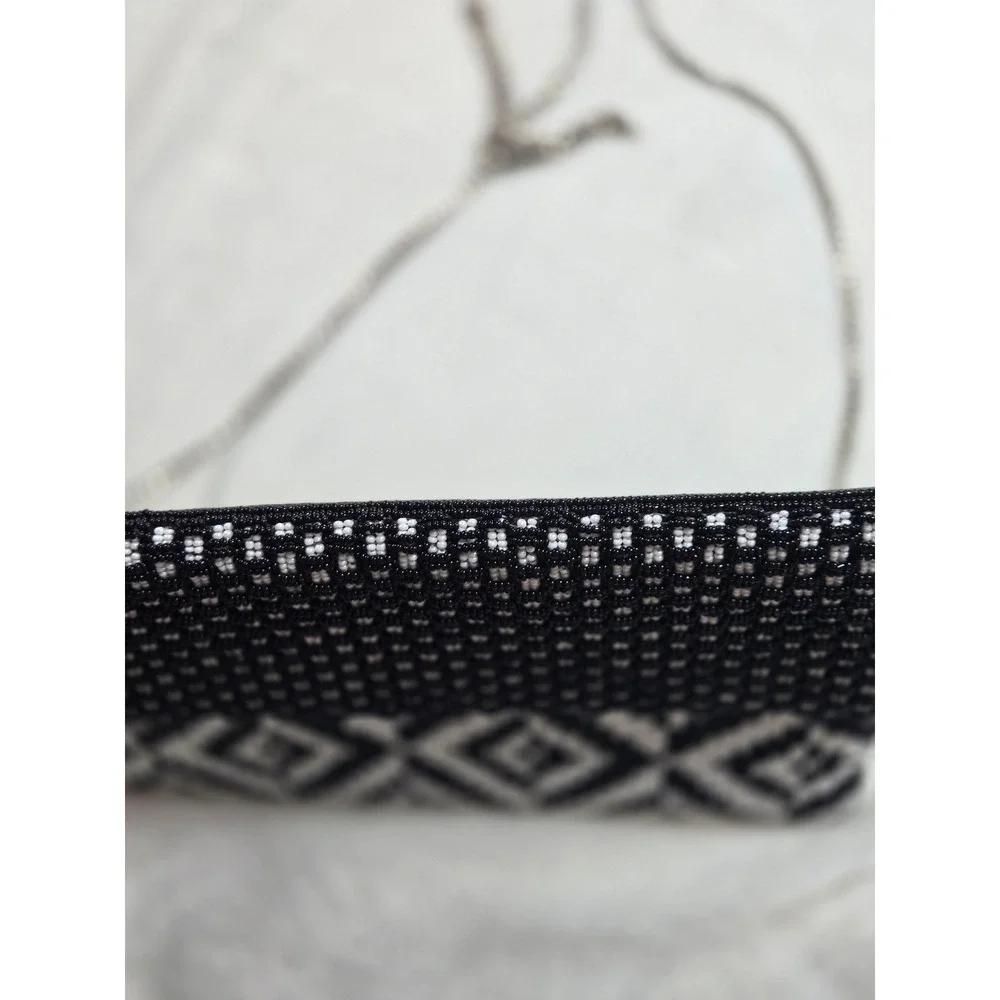 Maria Victoria Black White Beaded Geometric Crossbody‎ Clutch Bag Silver Chain